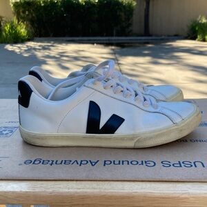 Veja Campo Bicolor Leather Low-Top Sneakers size 7